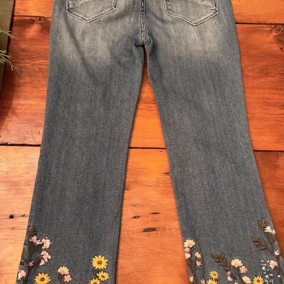 Embroidered Raw Hem Driftwood Colette Cropped Jeans 29W - Picture 3 of 5